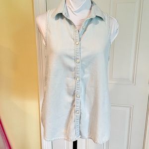 AE Light Wash Denim Sleeveless Button Down